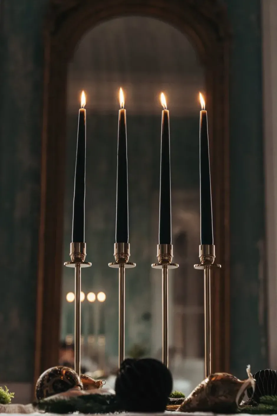 Alto kynttilänjalka, Kiinteä messinki