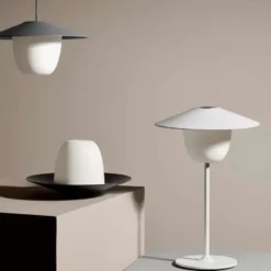 Ani kuljetettava LED-lamppu 49 cm, Satellite (vaaleanharmaa)