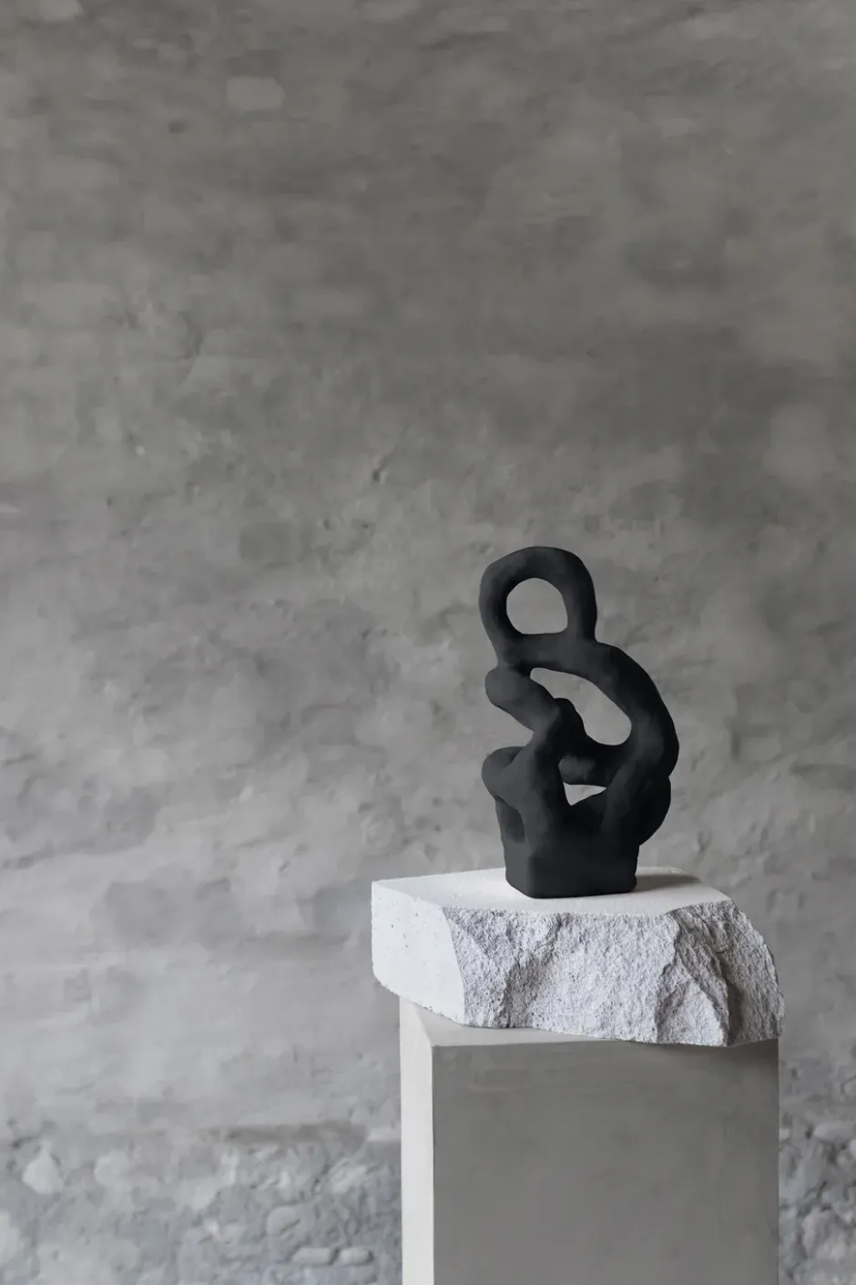 Art Piece -veistos, Black