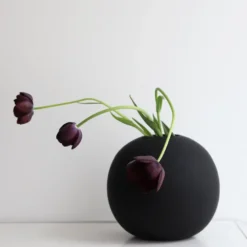 Ball maljakko black, 20 cm