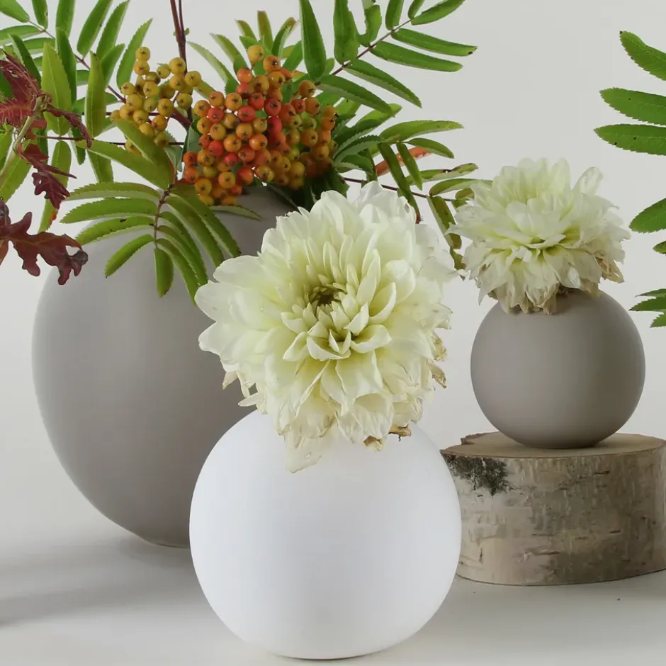 Ball maljakko white, 10 cm