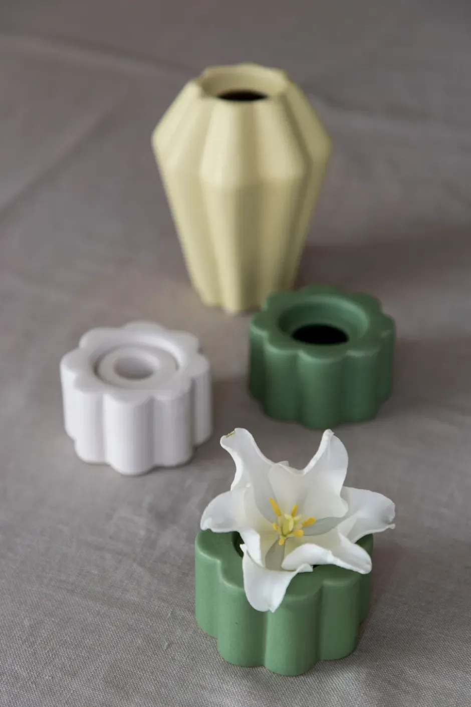 Birgit maljakko/kynttilänjalka 5 cm, Olive