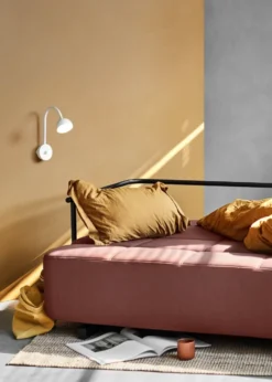 Blush seinävalaisin, Mattavalkoinen