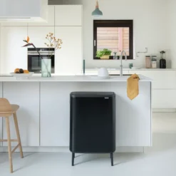 Bo touch bin high 60 L, Mattamusta