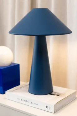 Cannes pöytävalaisin, Sininen