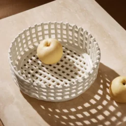 Ceramic punottu kulho, Off-white