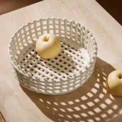 Ceramic punottu kulho, Off-white