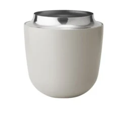 Concave vaasi medium, Hiekka