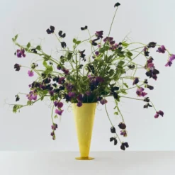 Conical maljakko, Yellow-lime green, large