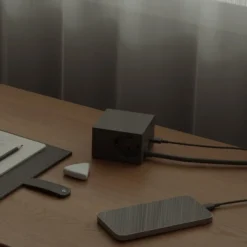 Cuboid+ haaroituspistorasia USB-C 30W 2 m, Black