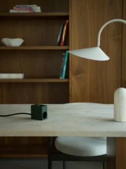 Cuboid+ haaroituspistorasia USB-C 30W 2 m, Dark Green