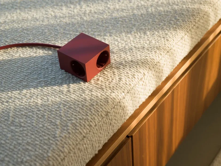 Cuboid+ haaroituspistorasia USB-C 30W 2 m, Fired Brick