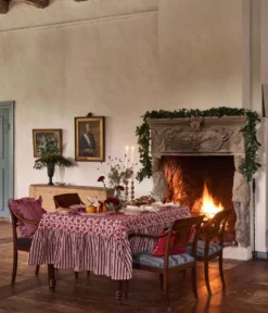 Damson pöytäliina, Burgundy, 350x150 cm