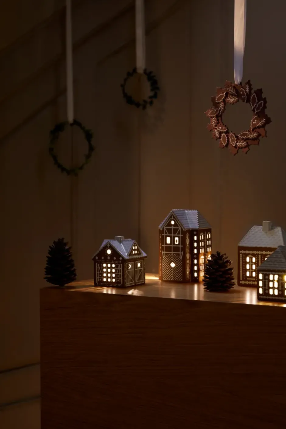 Gingerbread lyhty, Joulutalo 11,5 cm