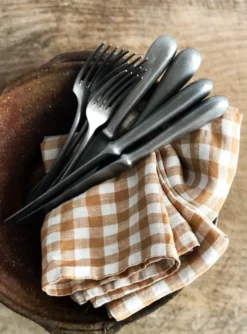 Gingham-ruudullinen pellavalautasliina 45 x 45 cm, Biscuit