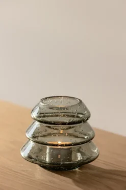 Gran 12 tuikkukynttilänpidike., Vihreä