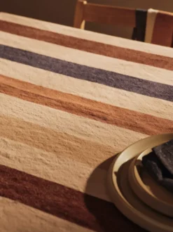Hale pöytäliina, Cashmere-mocha-indigo blue, 150x240 cm