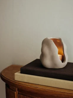Hekla Hurricane-lamppu, Töyhtöharmaa, Ø9,5 cm