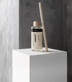Humdakin tuoksutikut refill 250 ml, Ivory