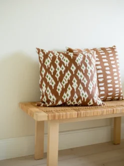 Ikat Block tyynynpäällinen 50x50 cm, Ruskea
