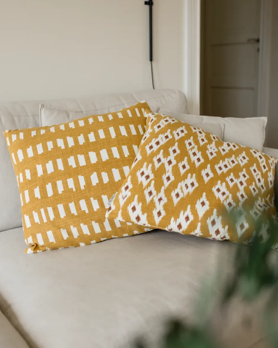 Ikat Diamond tyynynpäällinen 50x50 cm, Keltainen