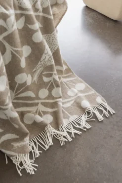 Kirsikkatarha viltti 130x170 cm, Ruskea offwhite