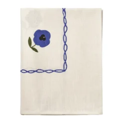 Madelen Möllard Pansy pöytäliina, Blue, 350x150 cm