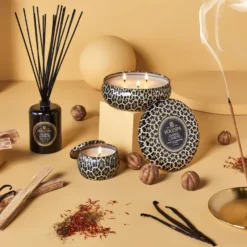 Maison Noir Mini Tin tuoksukynttilä 25 tuntia, Ambre Lumiere
