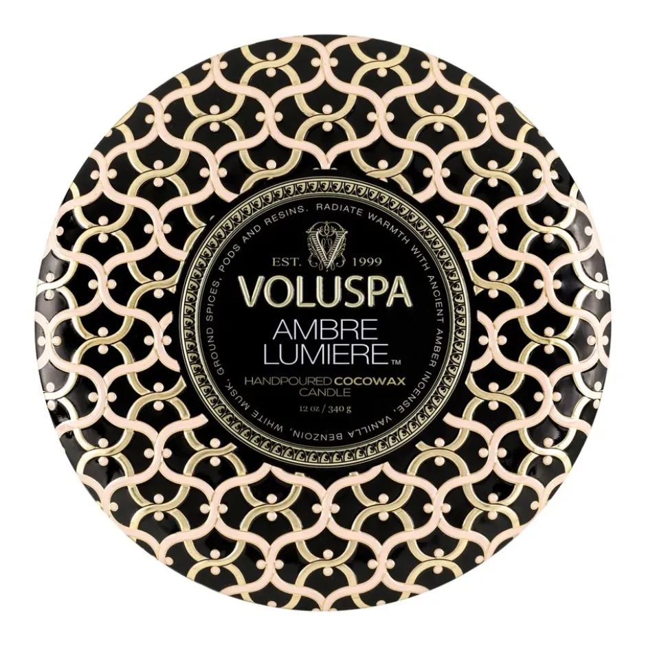Maison Noir 3-wick Tin tuoksukynttilä 40 tuntia, Ambre Lumiere