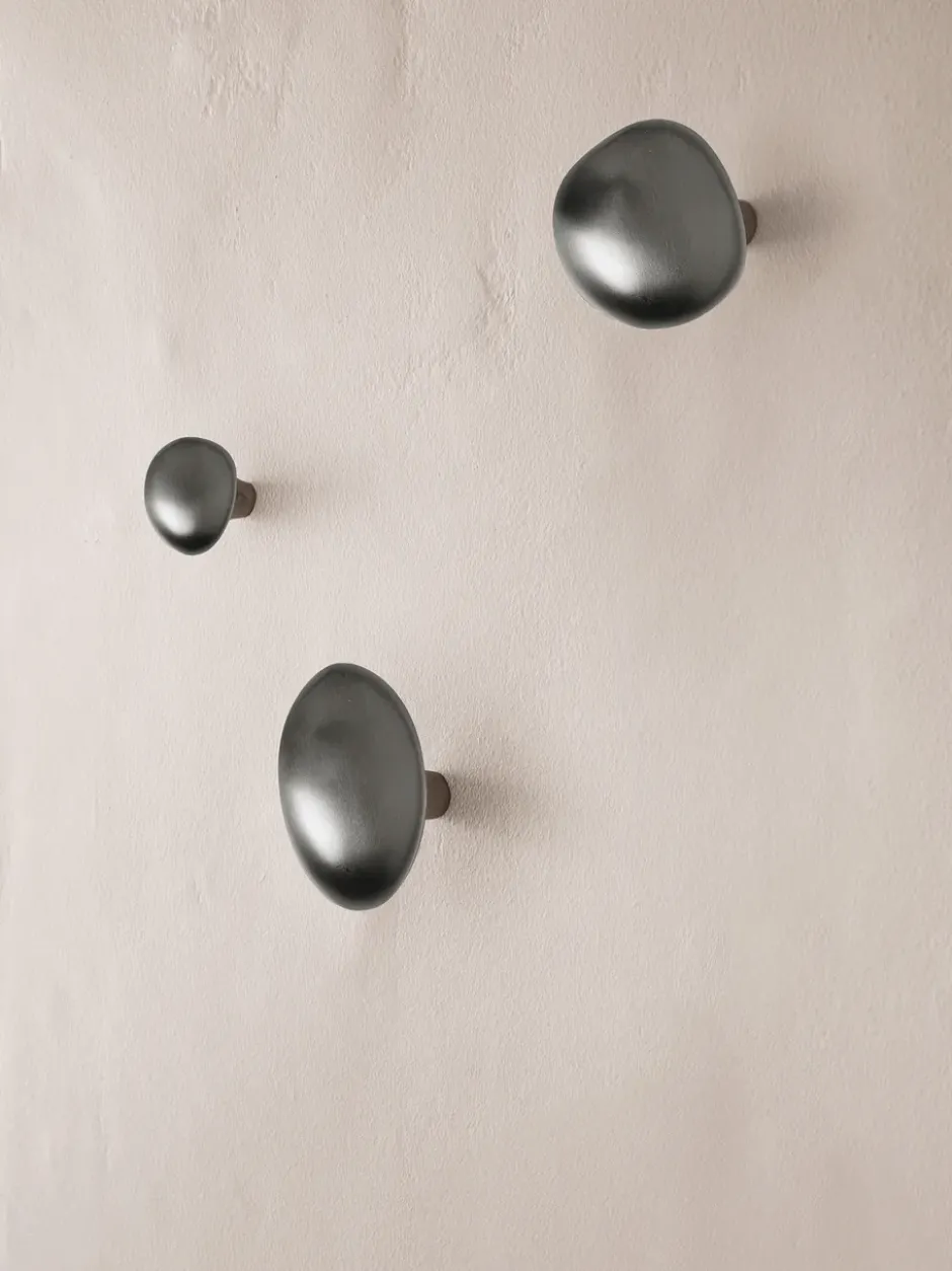 Mushroom koukku, Black brass