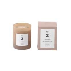 NO. 2 Green Gardenia -tuoksukynttilä, 200 g + Lahjalaatikko