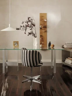 Parade seinähylly 140 cm, Oiled oak