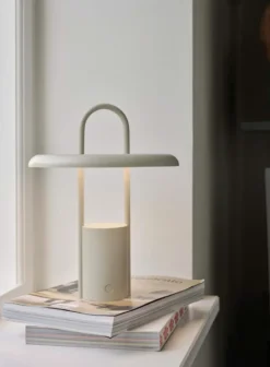 Pier LED-valaisin kannettava 25 cm, Sand