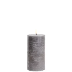Pillar LED-kynttilä 7,8x15 cm, Harmaa