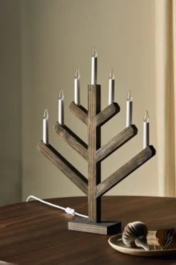 Pine adventtikynttilänjalka 62 cm, Tummapetsattu