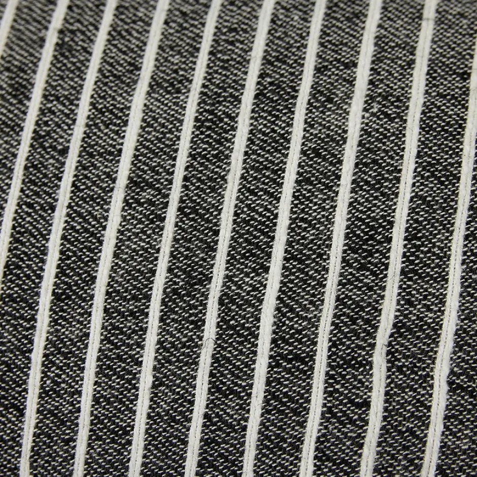 Raidallinen monochrome tyyny 40x70 cm, Harmaa