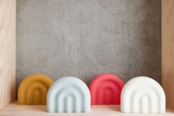 Rainbow yövalo, Offwhite