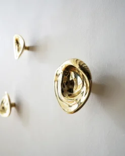 Ripple nro 02 suuri nuppi, Brass
