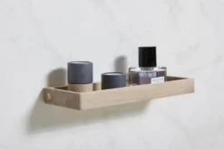 Shelf 11 seinähylly 44 cm, Lacquered oak