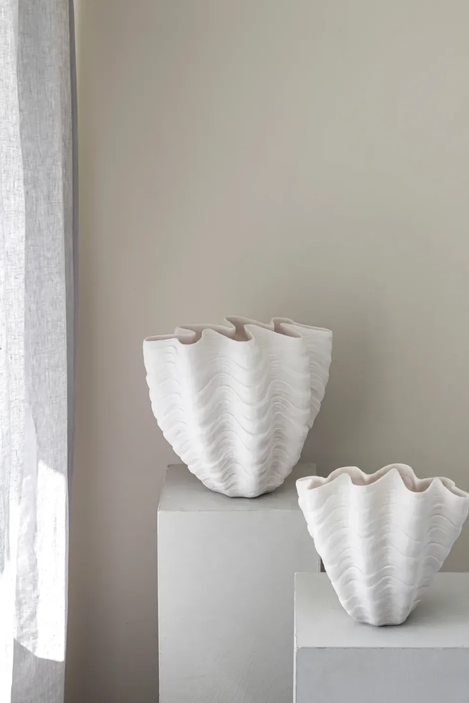 Shell-maljakko, Pieni, 22 cm, white