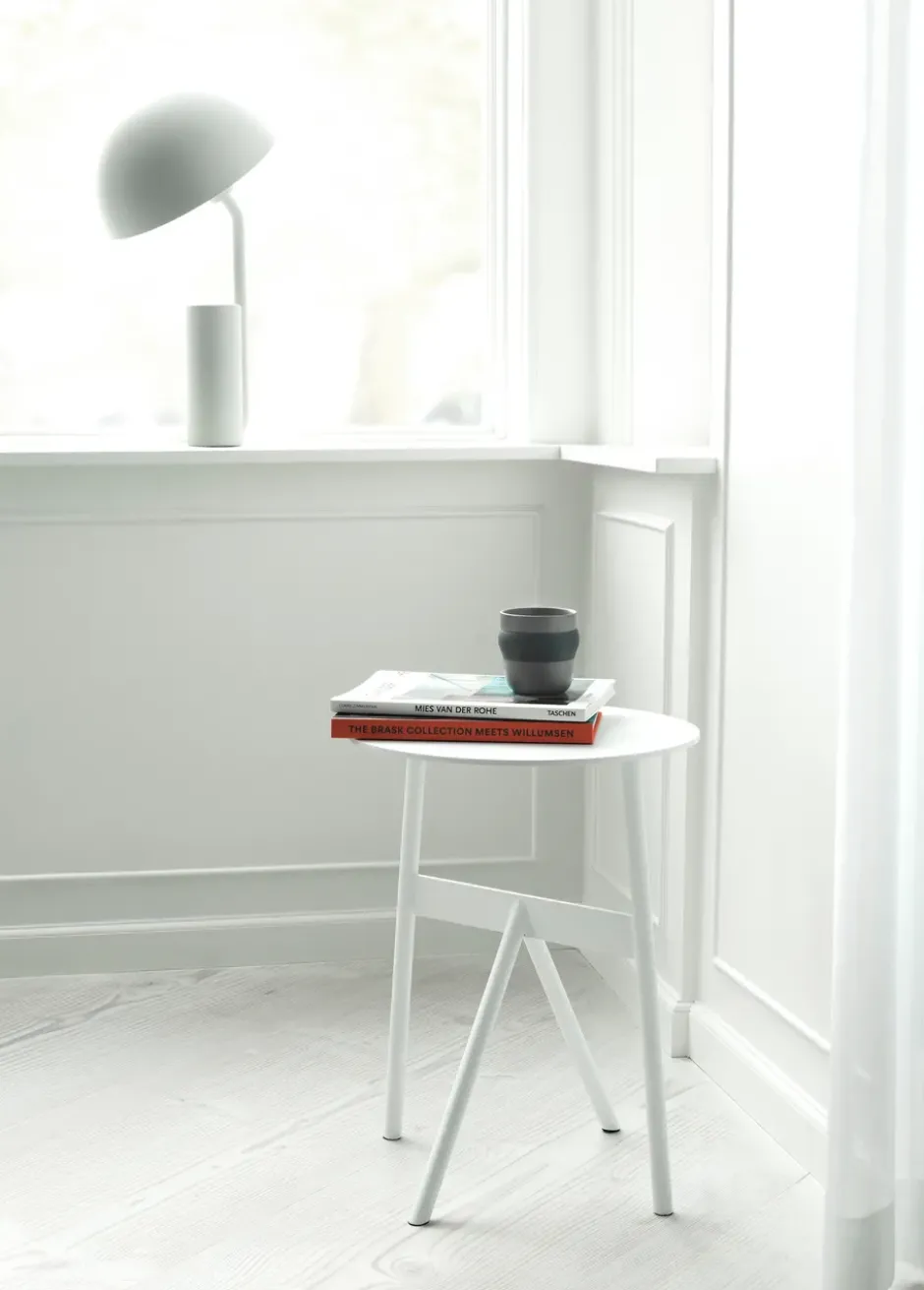 Stock Table sivupöytä Ø37 cm K:46 cm, Valkoinen