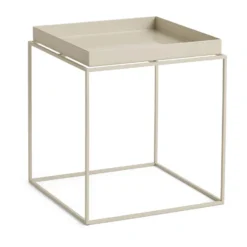 Tray Table keskikokoinen tarjoilupöytä, Lämmin beige, 40x40x44 cm