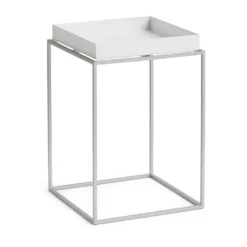 Tray Table keskikokoinen tarjoilupöytä, White-silikoni harmaa, 30x30x44 cm