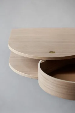 Valet laatikko seinään kiinnitettävä small, Light oiled oak