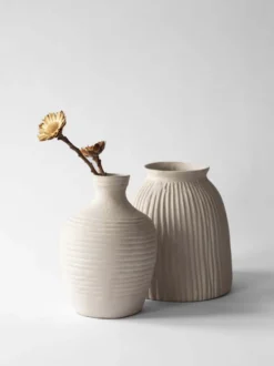 Veneto urna, White