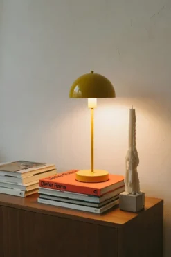 Vienda pöytävalaisin, Mango yellow