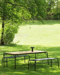 Vig Robinia ruokapöytä 90x200 cm, Black