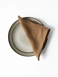 Washed linen servetti, Pähkinä