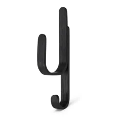 Woody koukku One, Black stained oak